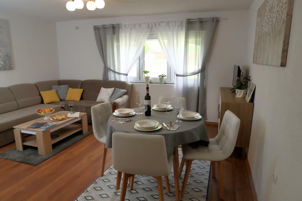 Apartman Sofia Otočac Eksteriør bilde