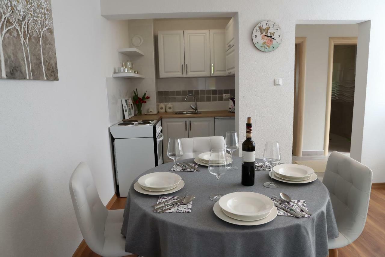 Apartman Sofia Otočac Eksteriør bilde
